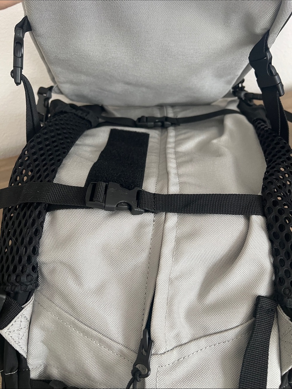 K9 Sport Sack Dog Carrier Backpack — Light Gray - Picture 4 of 7